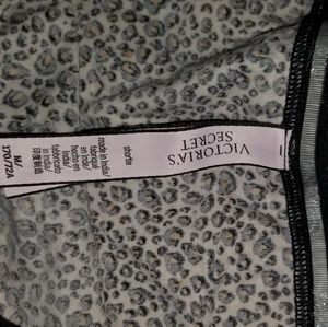 Victoria's Secret Intimates & Sleepwear - Victoria secret shortie M Victoria's Secret Intimates & Sleepwear - Victoria secret shortie M